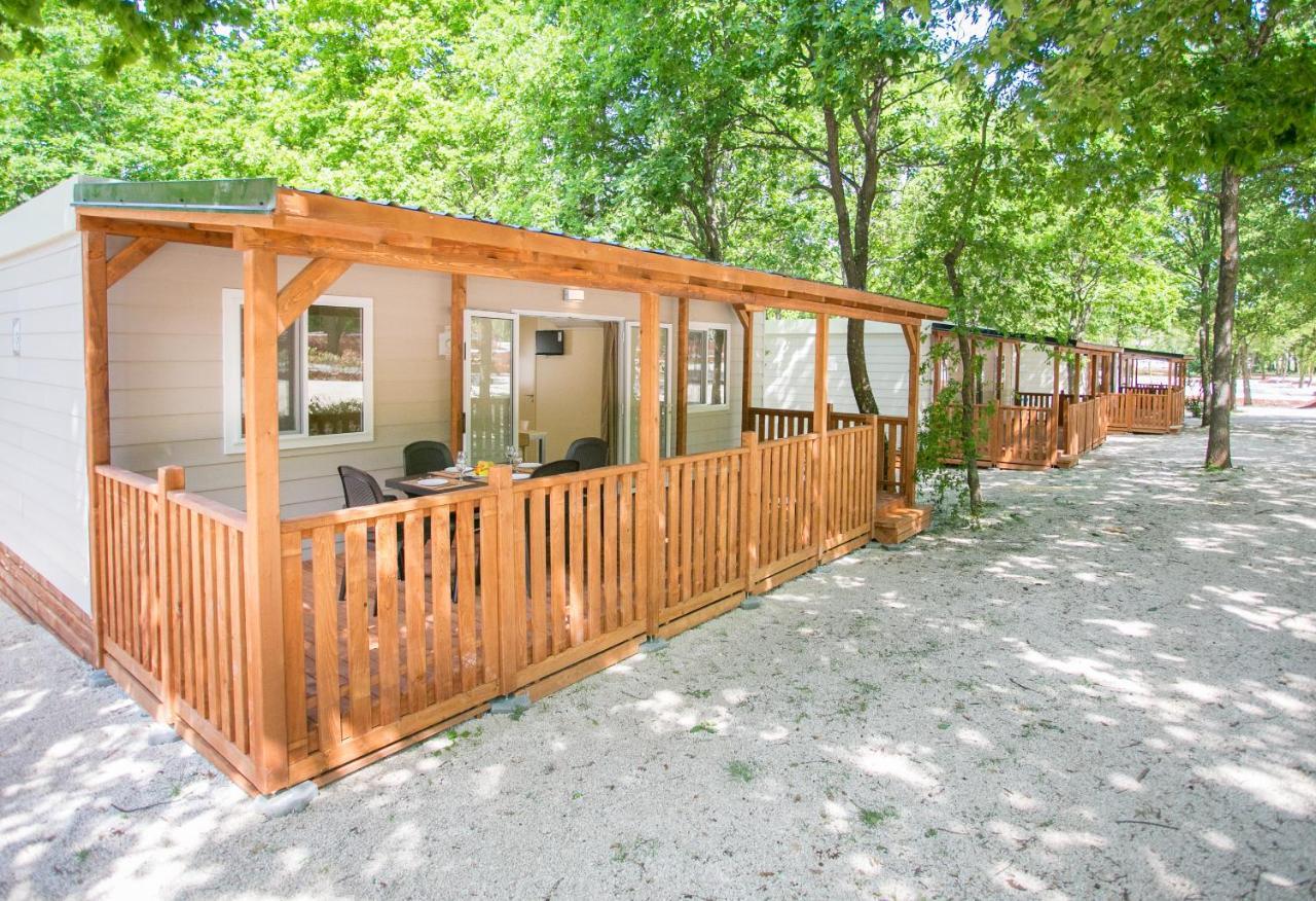 Mobile Homes Premium Magnolia Bijela Uvala โปเรช ภายนอก รูปภาพ